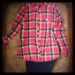 Eddie Bauer ladies flannel shirt. LG